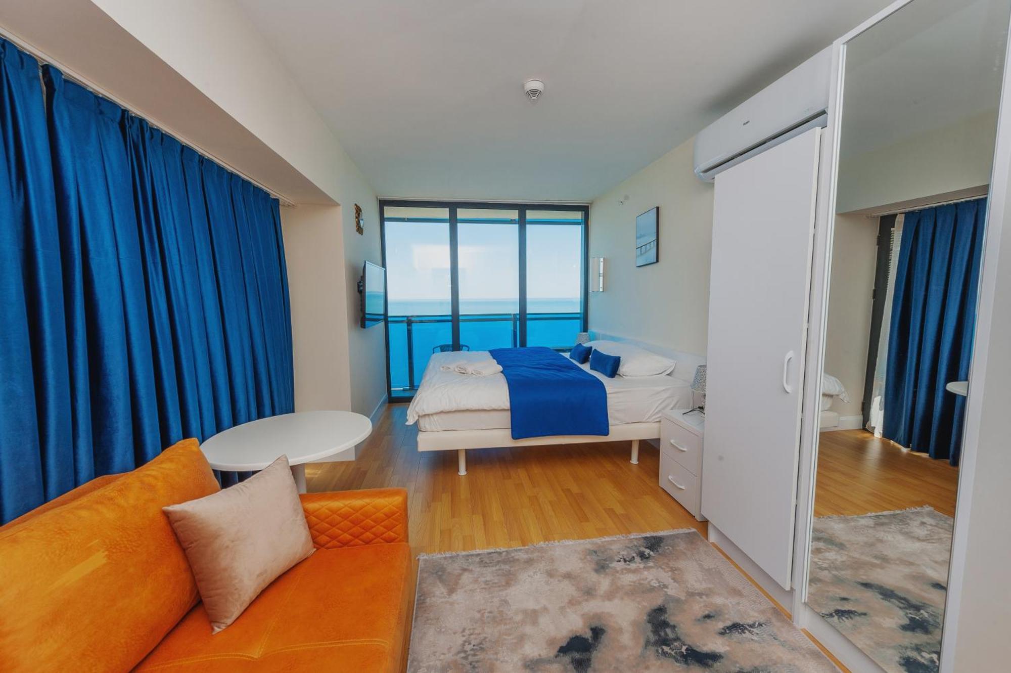 P A N O R A M A A P R T H T E L Orbi With Sea View Hotel Batoemi Buitenkant foto